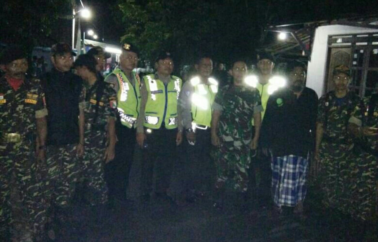 Pengamanan Perayaan Isra’ Mi’raj Nabi Muhammad SAW 1438 H/ 2017 M di Musholla Al Barokah Banjarejo Madiun